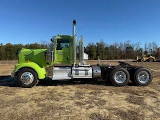 Kenworth W900