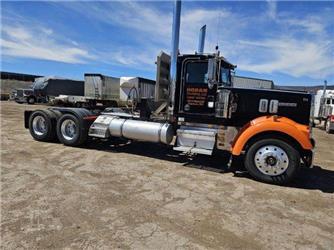 Kenworth W900L