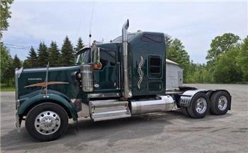 Kenworth W900L