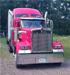 Kenworth W900L