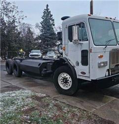 Peterbilt 320