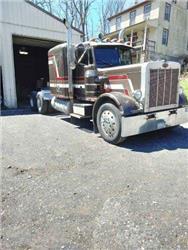 Peterbilt 359