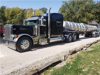 Peterbilt 379