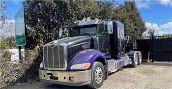 Peterbilt 384