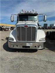 Peterbilt 384