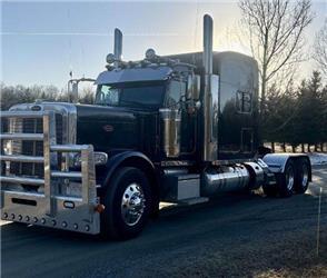 Peterbilt 389