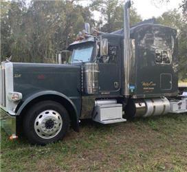 Peterbilt 389