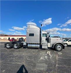 Peterbilt 389