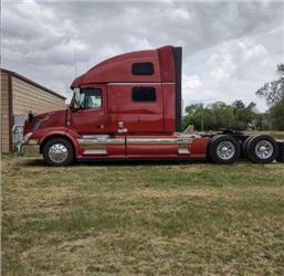 Volvo VNL64T780