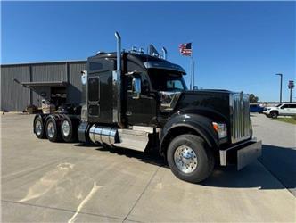 Kenworth W990