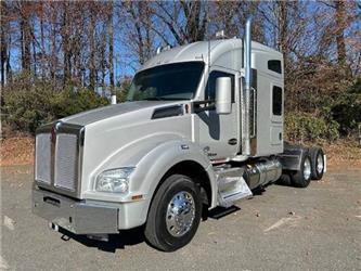 Kenworth T880