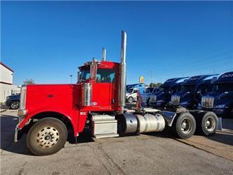 Peterbilt 389