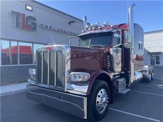 Peterbilt 389