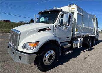 Peterbilt 548