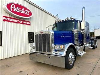 Peterbilt 589