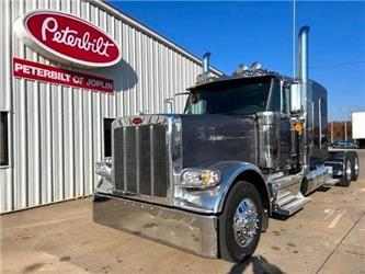 Peterbilt 589