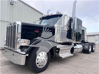 Peterbilt 589