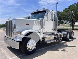 Peterbilt 589