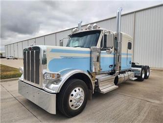 Peterbilt 589