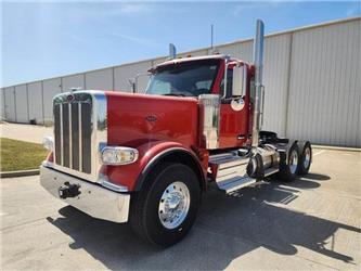 Peterbilt 589