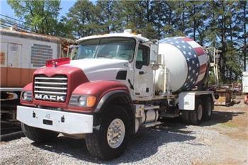 Mack CV513