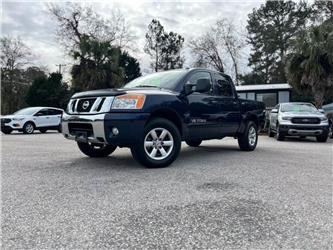 Nissan Titan