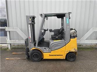 Jungheinrich TFG320s