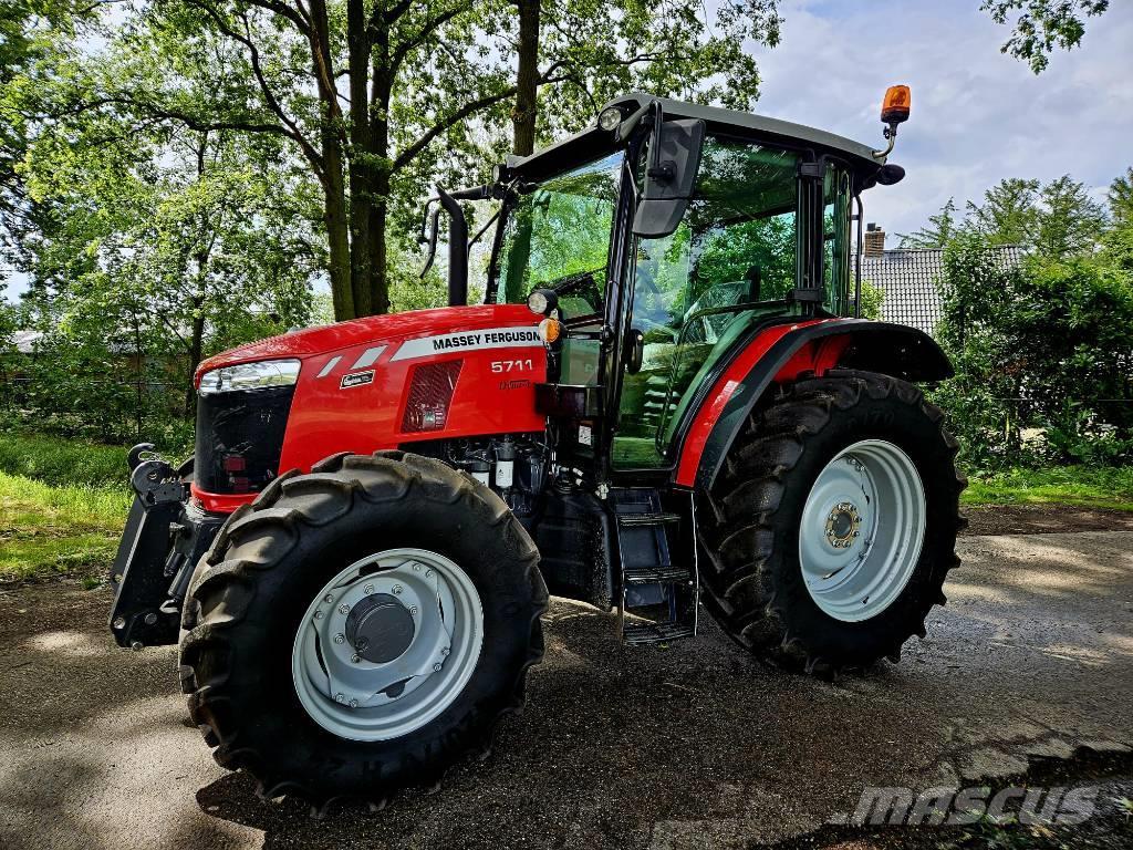 Massey Ferguson 5711 Tractores