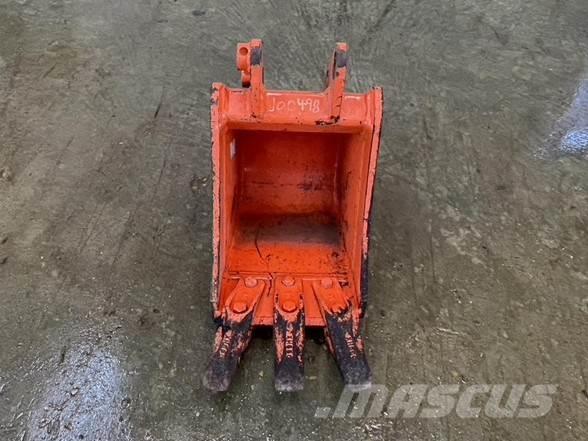 Kubota K7760 Cucharones