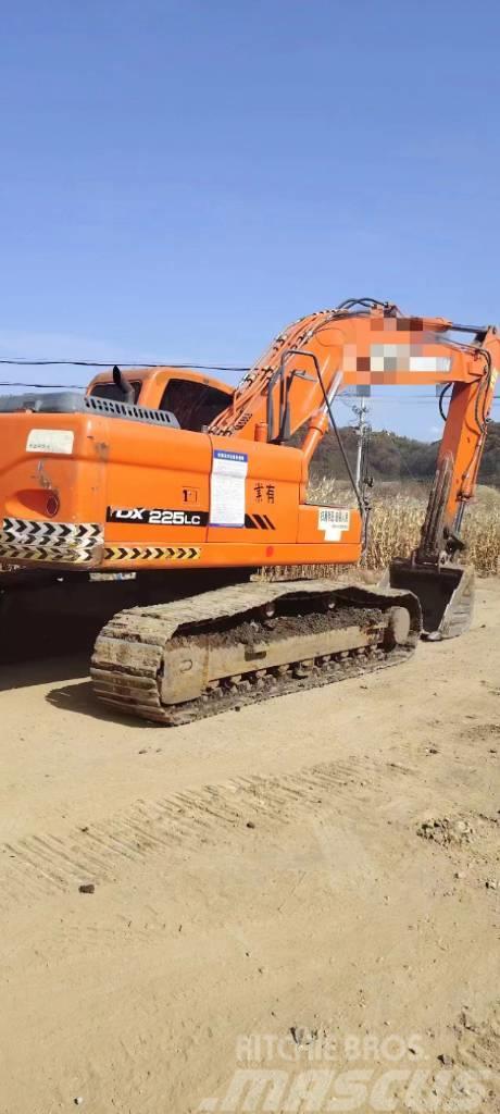 Doosan DX 225LC Excavadoras sobre orugas