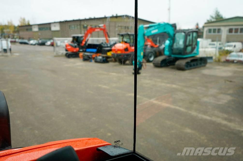 Kubota R090 VARUSTELTU Cargadoras sobre ruedas