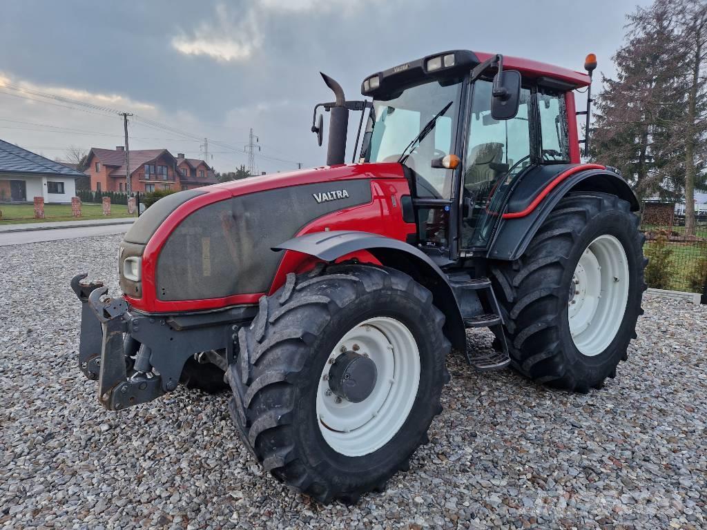 Valtra T 171 Tractores