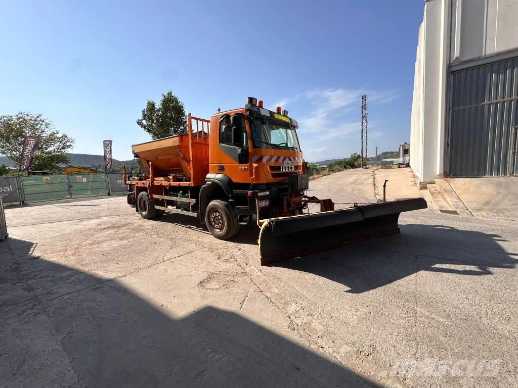 Iveco Trakker AD190T33W Otros camiones