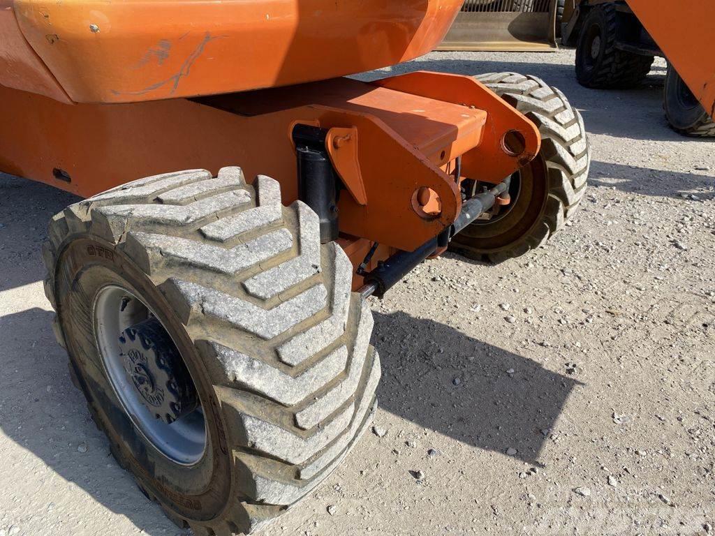 JLG 800AJ Plataformas con brazo de elevación telescópico