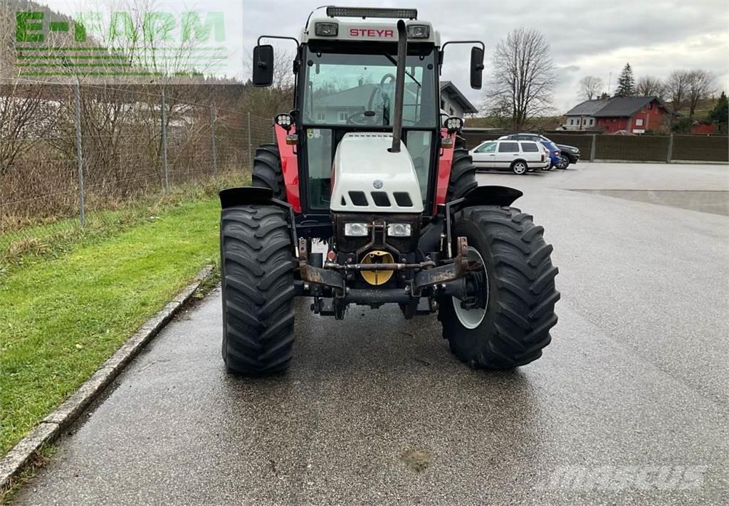 Steyr 975 Tractores