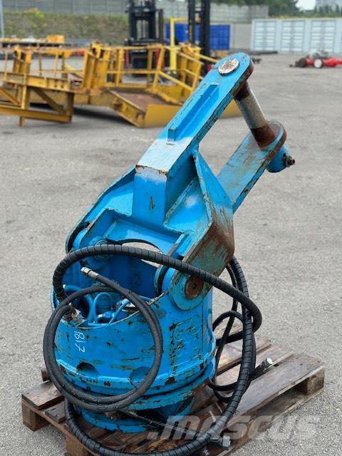 Mantsinen rotator gripper Port material handlers