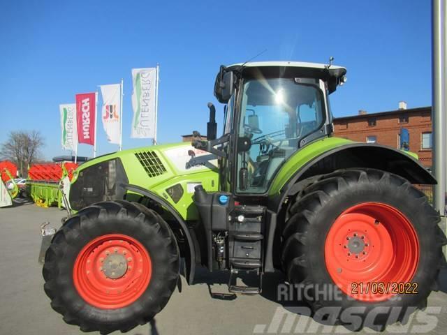 CLAAS Axion 810 Tractores