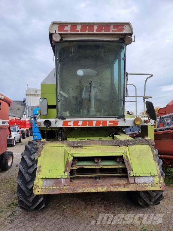 CLAAS 68s Cosechadoras combinadas