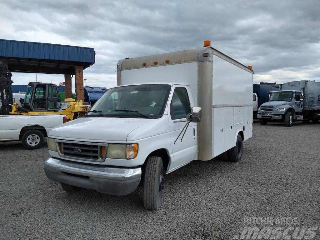 Ford E450 SD Furgonetas cerradas