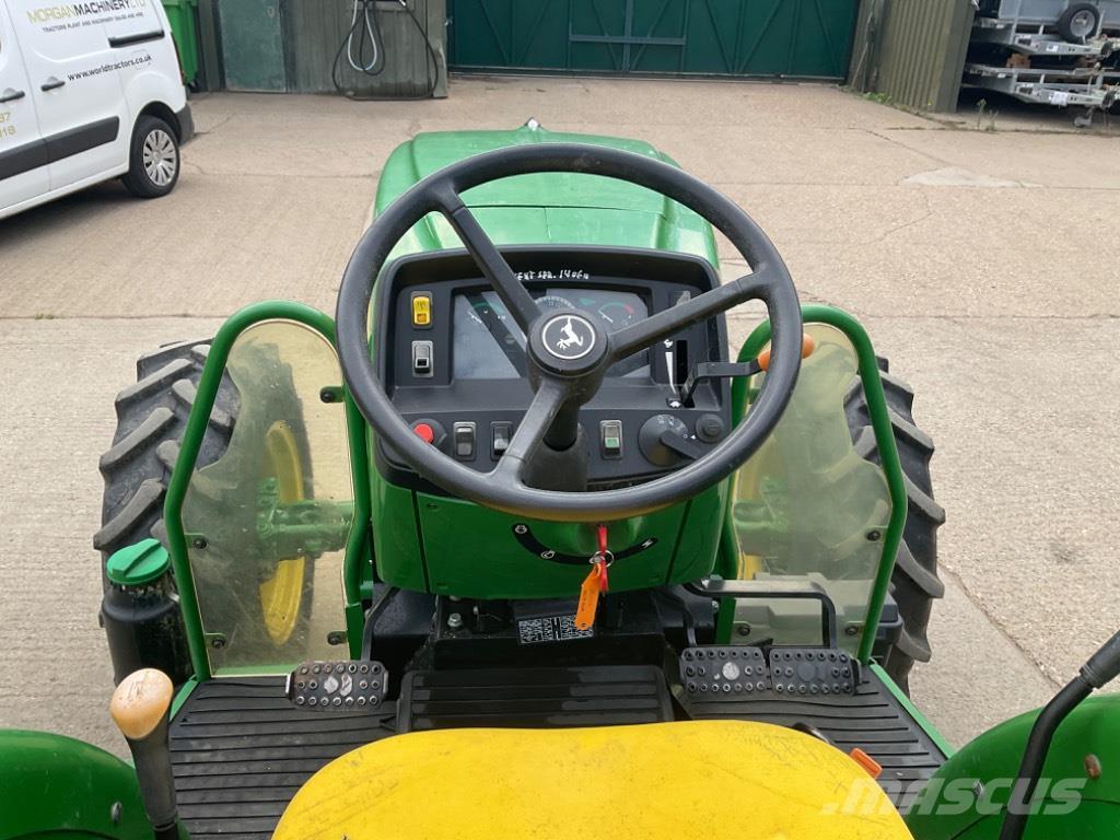 John Deere 5050E Tractores