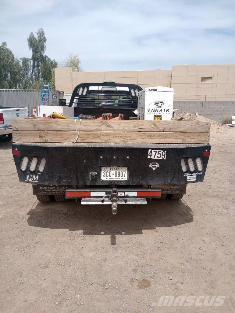 RAM 5500 Camiones de cama baja