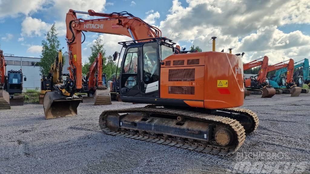 Hitachi ZX225USRLC-6 Excavadoras sobre orugas