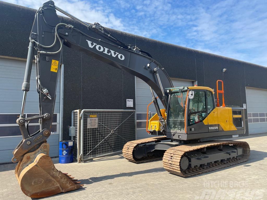 Volvo EC220E Excavadoras sobre orugas