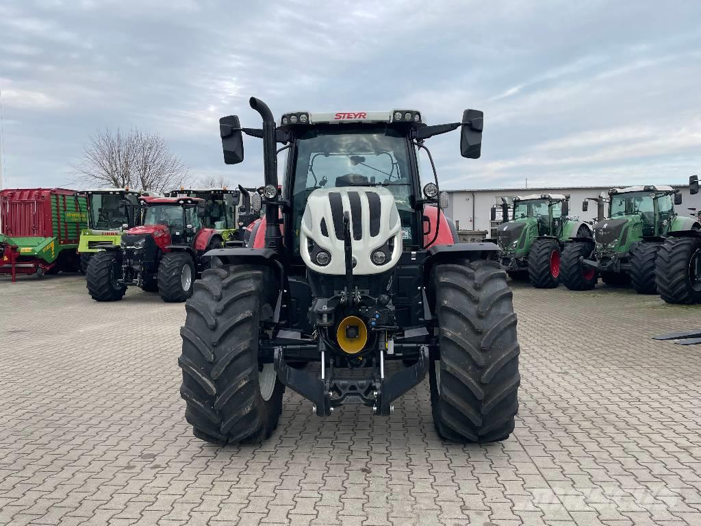 Steyr 6150 PROFI Tractores