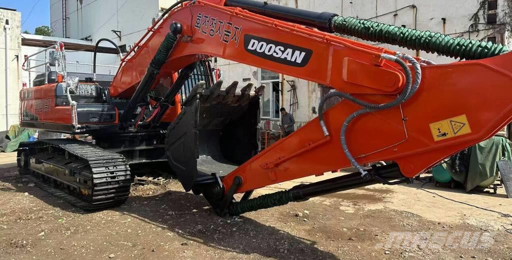 Doosan DX340 Excavadoras sobre orugas