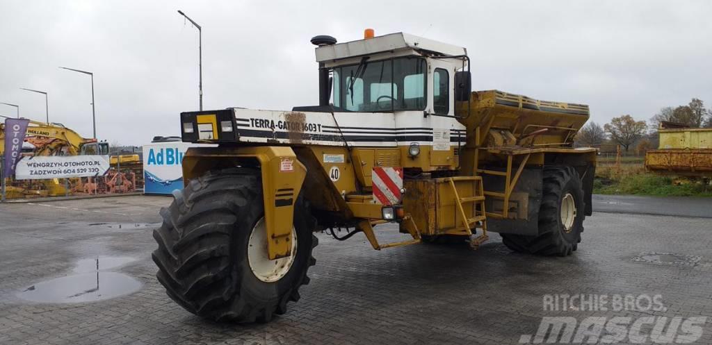  Samojezdny rozsiewacz nawozów TERRA GATOR 1603 T Esparcidoras de minerales