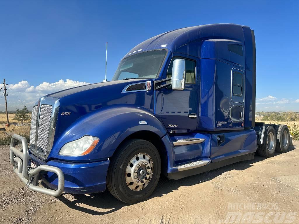 Kenworth T 680 Camiones tractor