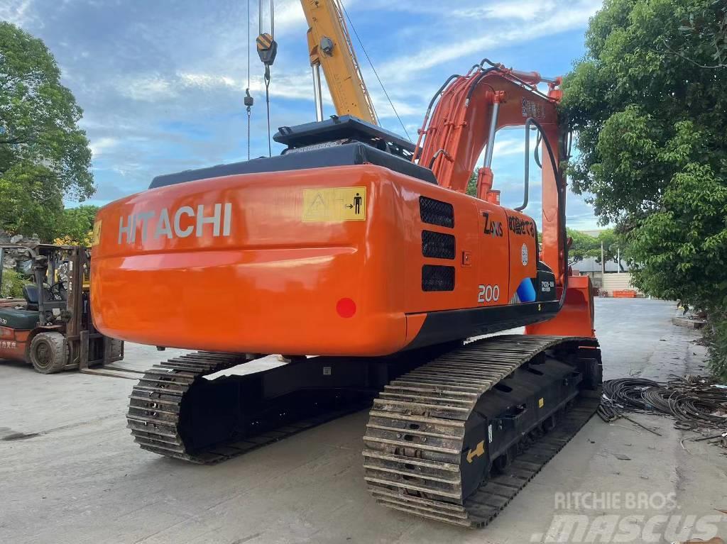 Hitachi ZX 200 Excavadoras sobre orugas