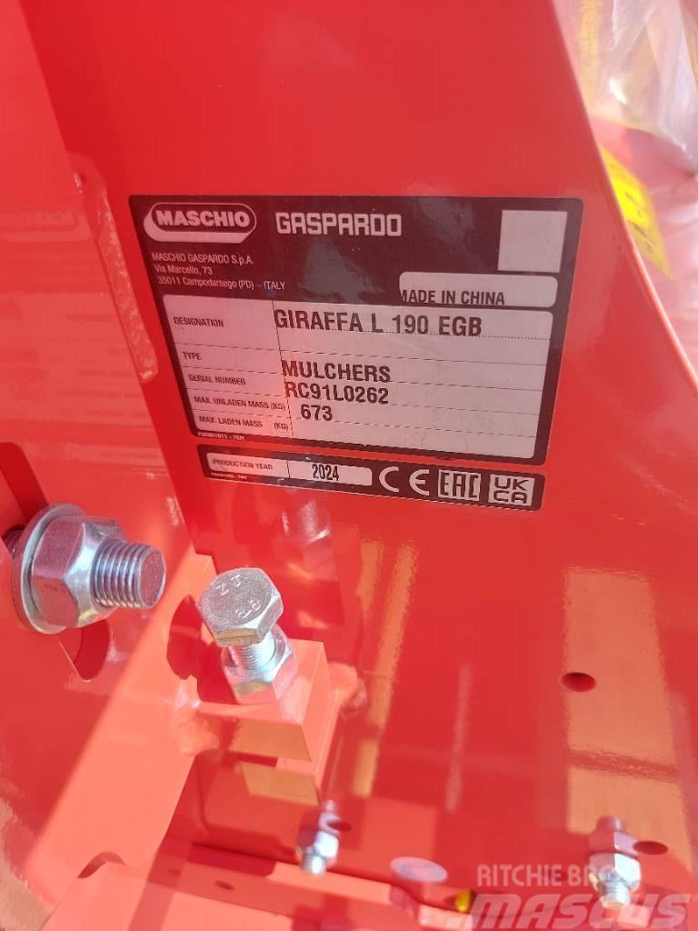 Maschio giraffa 190 Segadoras y cortadoras de hojas para pasto