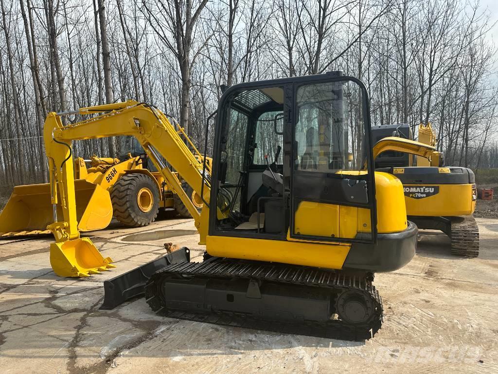 Komatsu PC56 Excavadoras sobre orugas